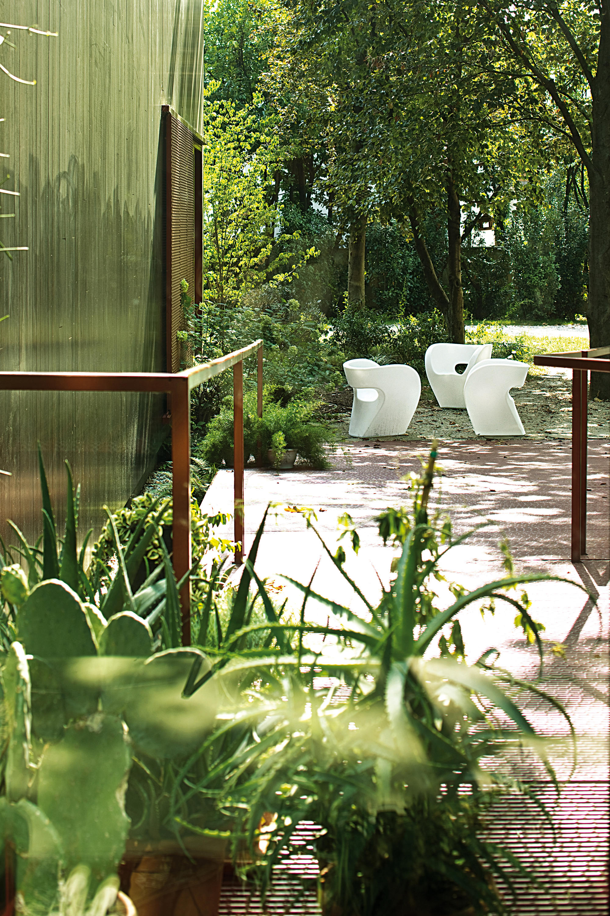 华体会体育官方在线官网 - 坐具|户外椅|办公家具|华体会体育官方在线官网家具|小阿尔伯特-安乐椅