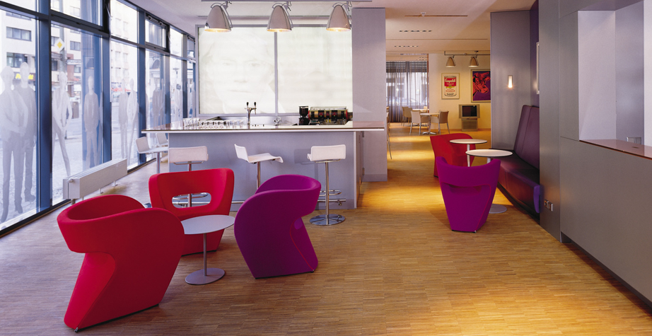 华体会体育官方在线官网 - 坐具|户外椅|办公家具|华体会体育官方在线官网家具|小阿尔伯特-安乐椅