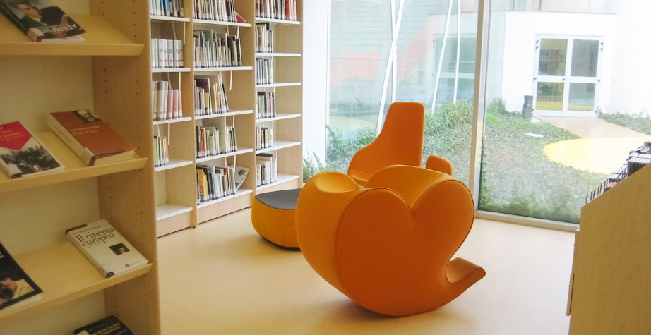 华体会体育官方在线官网 - 坐具|休闲椅|办公家具|华体会体育官方在线官网家具|软心休闲椅