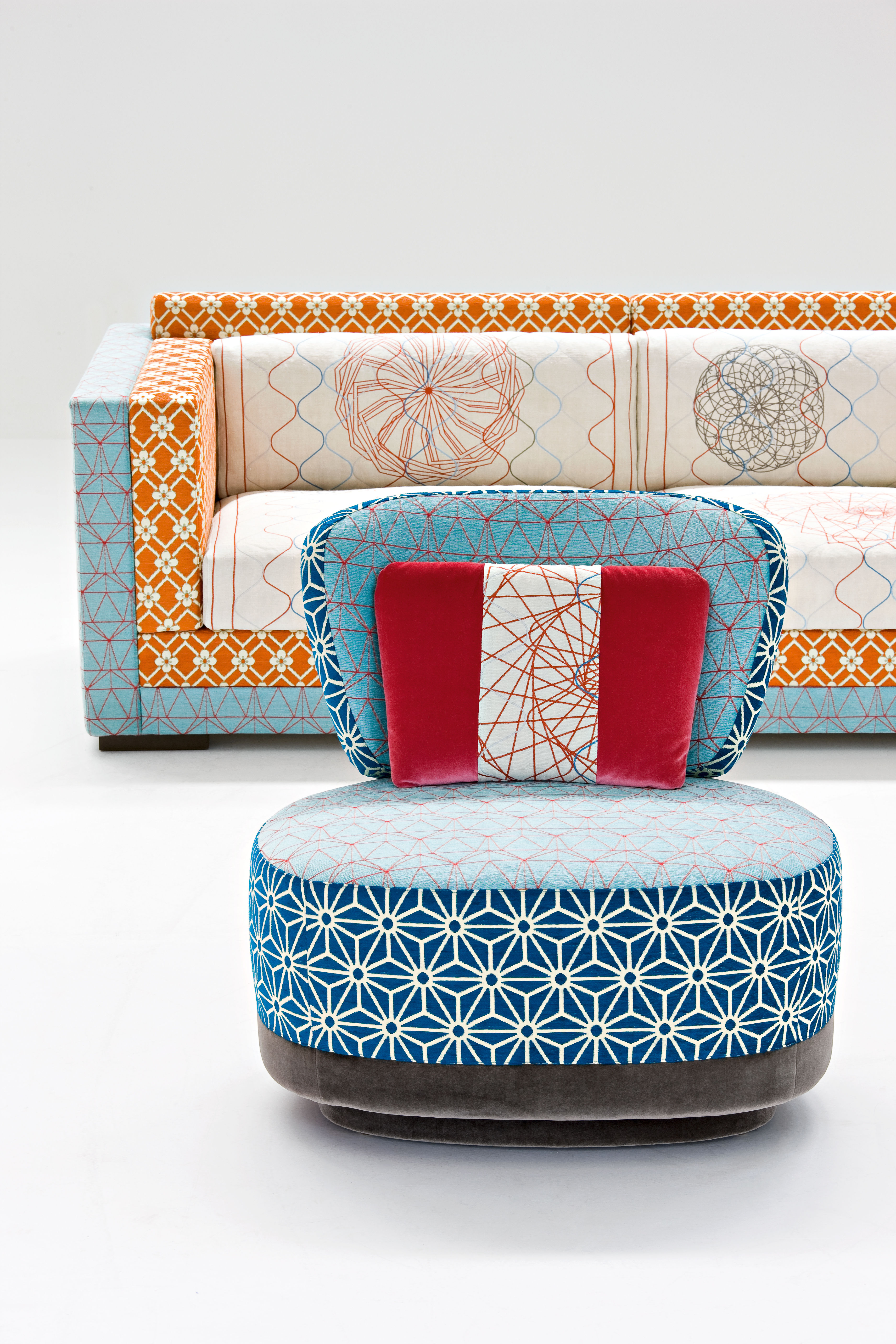 华体会体育官方在线官网 - 坐具|休闲椅|办公家具|华体会体育官方在线官网家具|Juju扶手椅