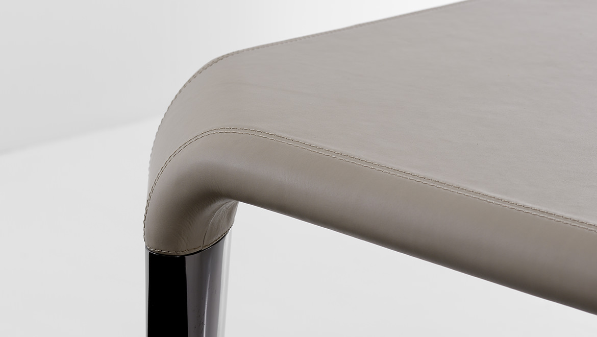 会议台|实木会议台|办公家具|华体会体育官方在线官网家具|塞伦盖蒂会议台