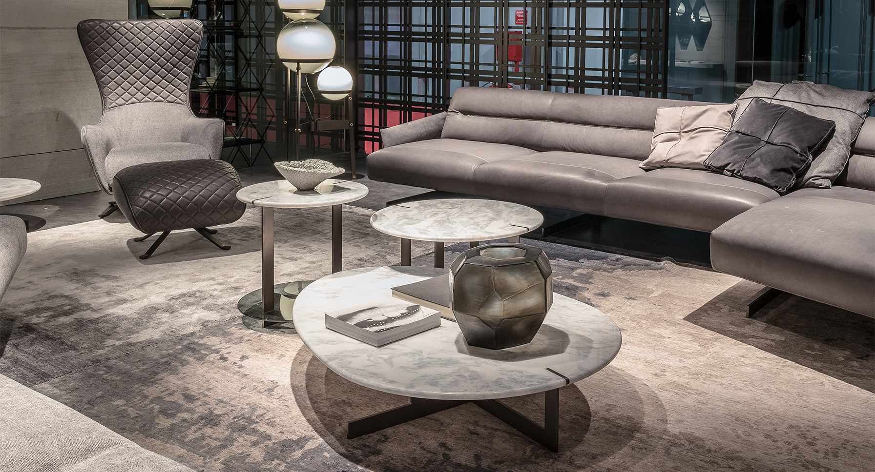 华体会体育官方在线官网 - 桌几|茶几/边几|办公家具|华体会体育官方在线官网家具|道格拉斯系列