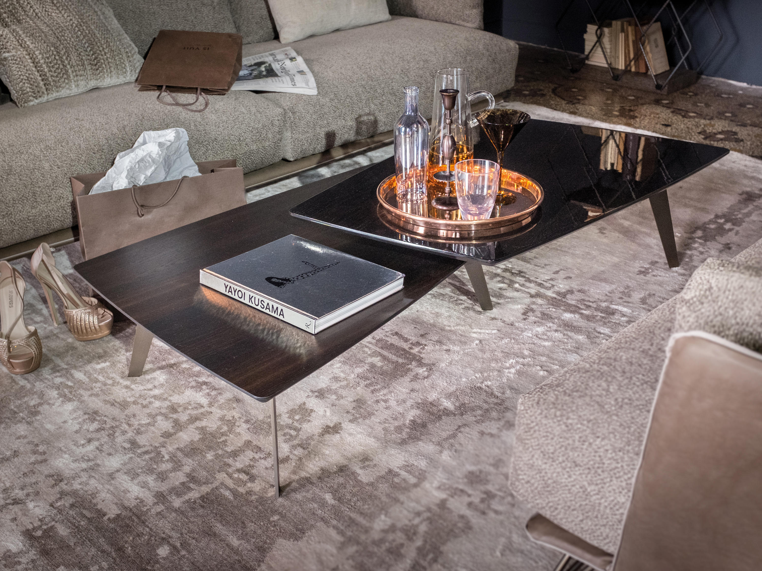 华体会体育官方在线官网 - 桌几|茶几/边几|办公家具|华体会体育官方在线官网家具|市中心茶几系列