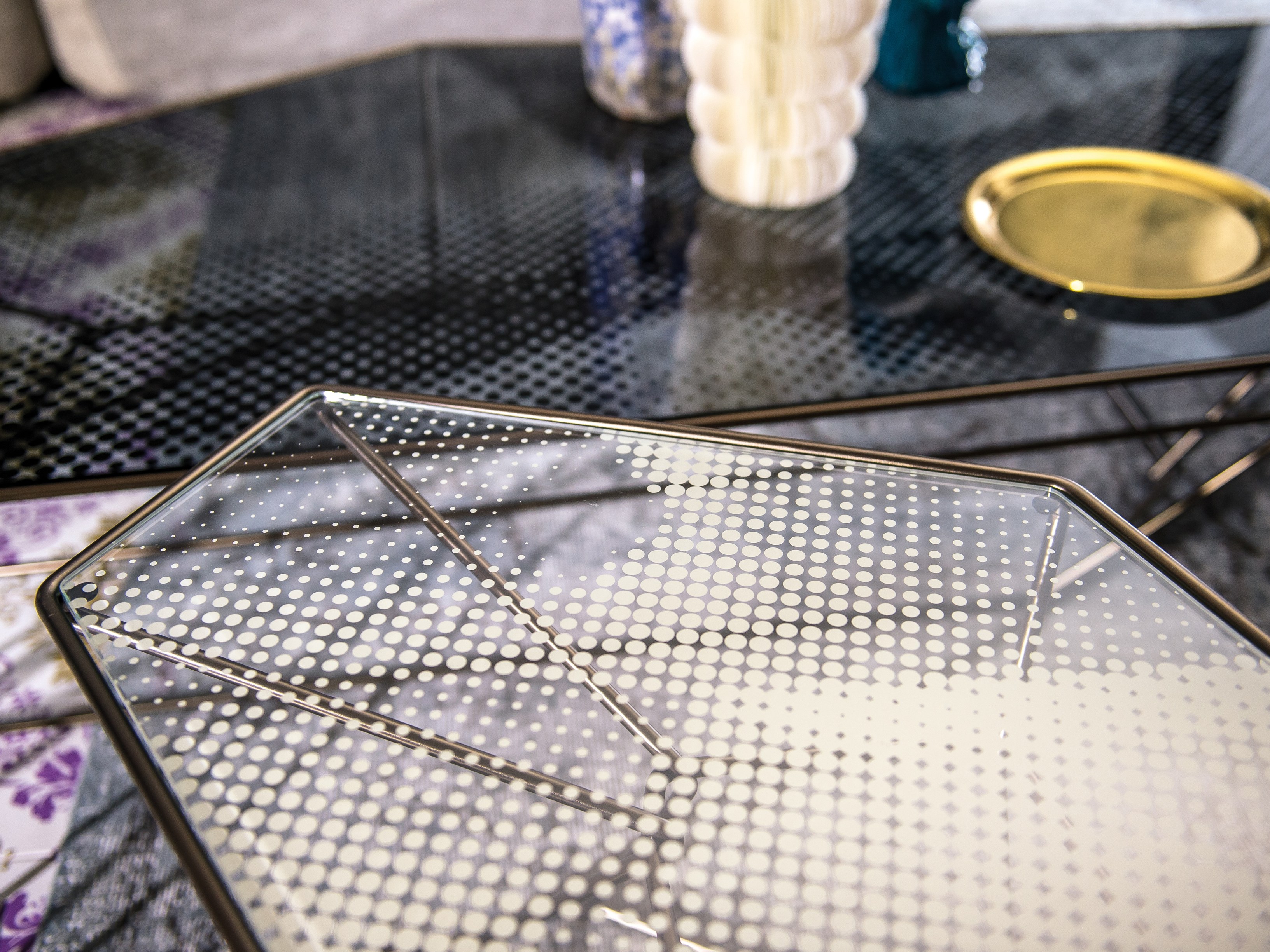 华体会体育官方在线官网 - 桌几|茶几/边几|办公家具|华体会体育官方在线官网家具|画谜茶几系列