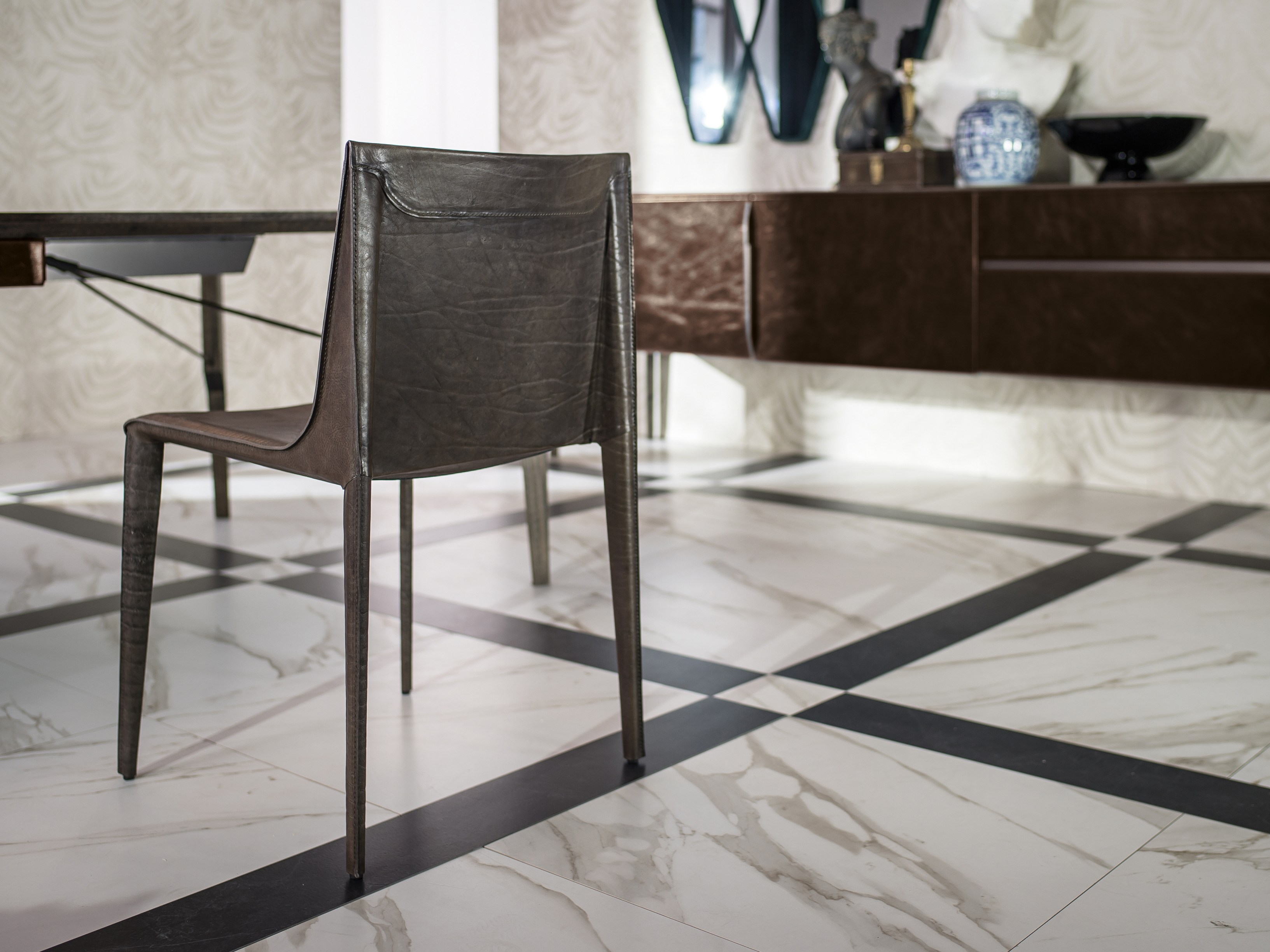 华体会体育官方在线官网 - 坐具|餐椅|办公家具|华体会体育官方在线官网家具|艾米丽餐椅