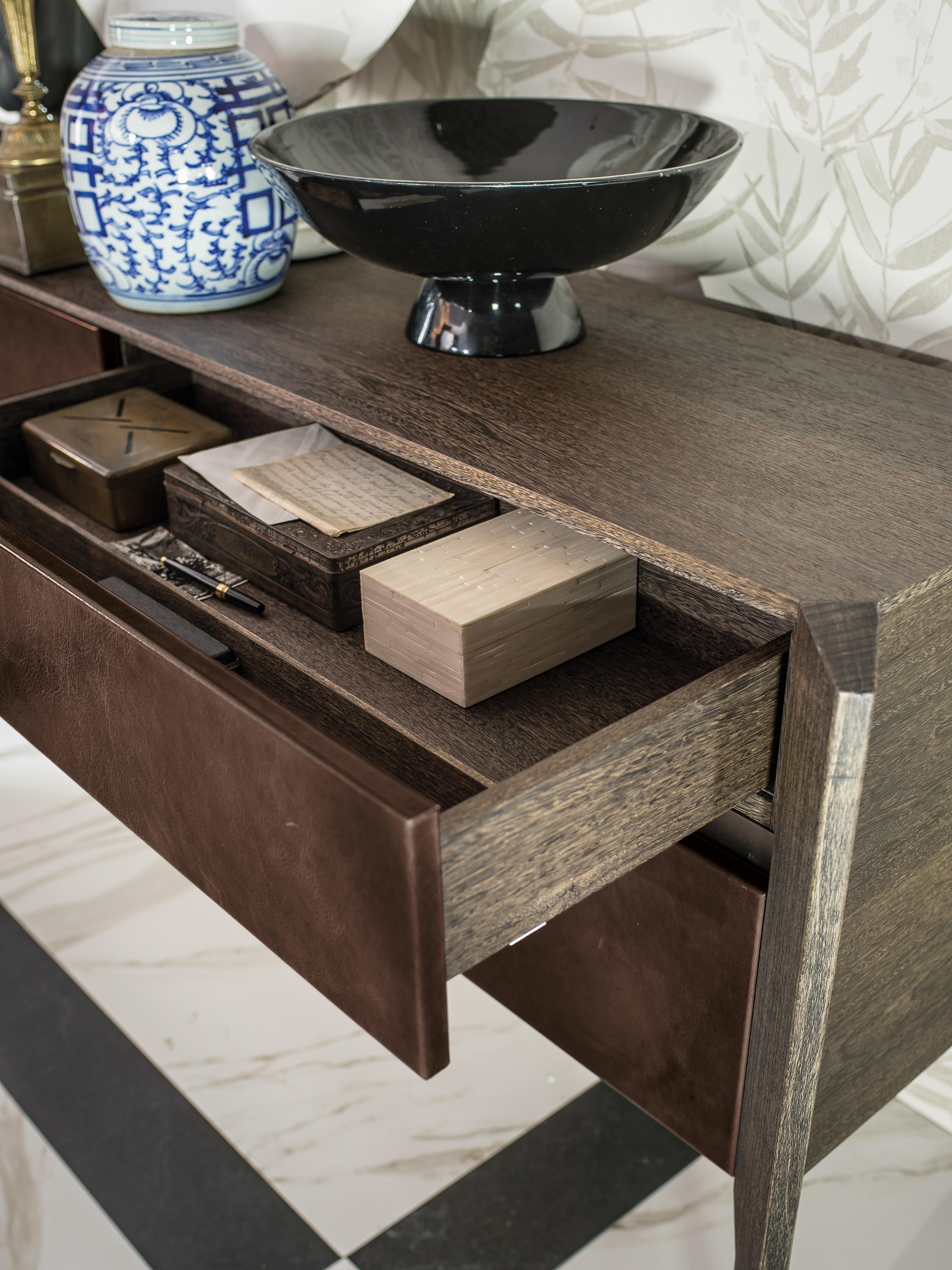 华体会体育官方在线官网 - 储物|电视柜|办公家具|华体会体育官方在线官网家具|荣耀装饰柜