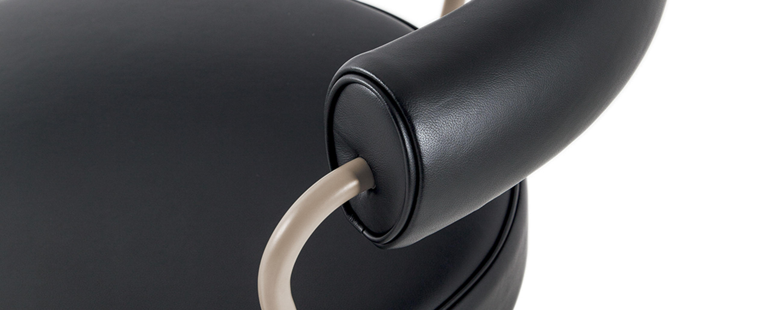 华体会体育官方在线官网 - 坐具|休闲椅|办公家具|华体会体育官方在线官网家具|528印度支那椅