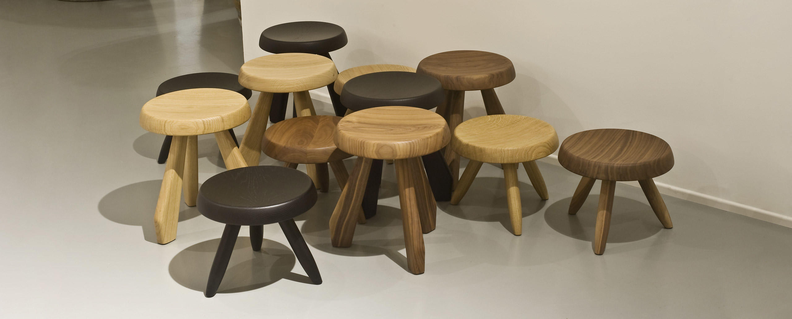 华体会体育官方在线官网 - 坐具|吧椅/凳子|办公家具|华体会体育官方在线官网家具|梅瑞贝尔矮凳