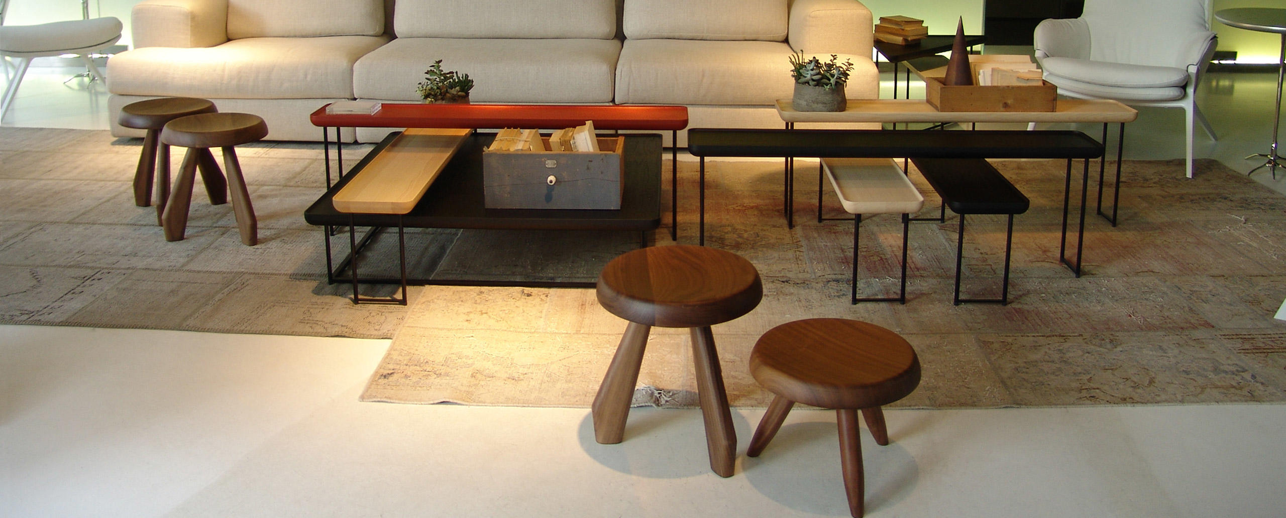 华体会体育官方在线官网 - 坐具|吧椅/凳子|办公家具|华体会体育官方在线官网家具|梅瑞贝尔矮凳