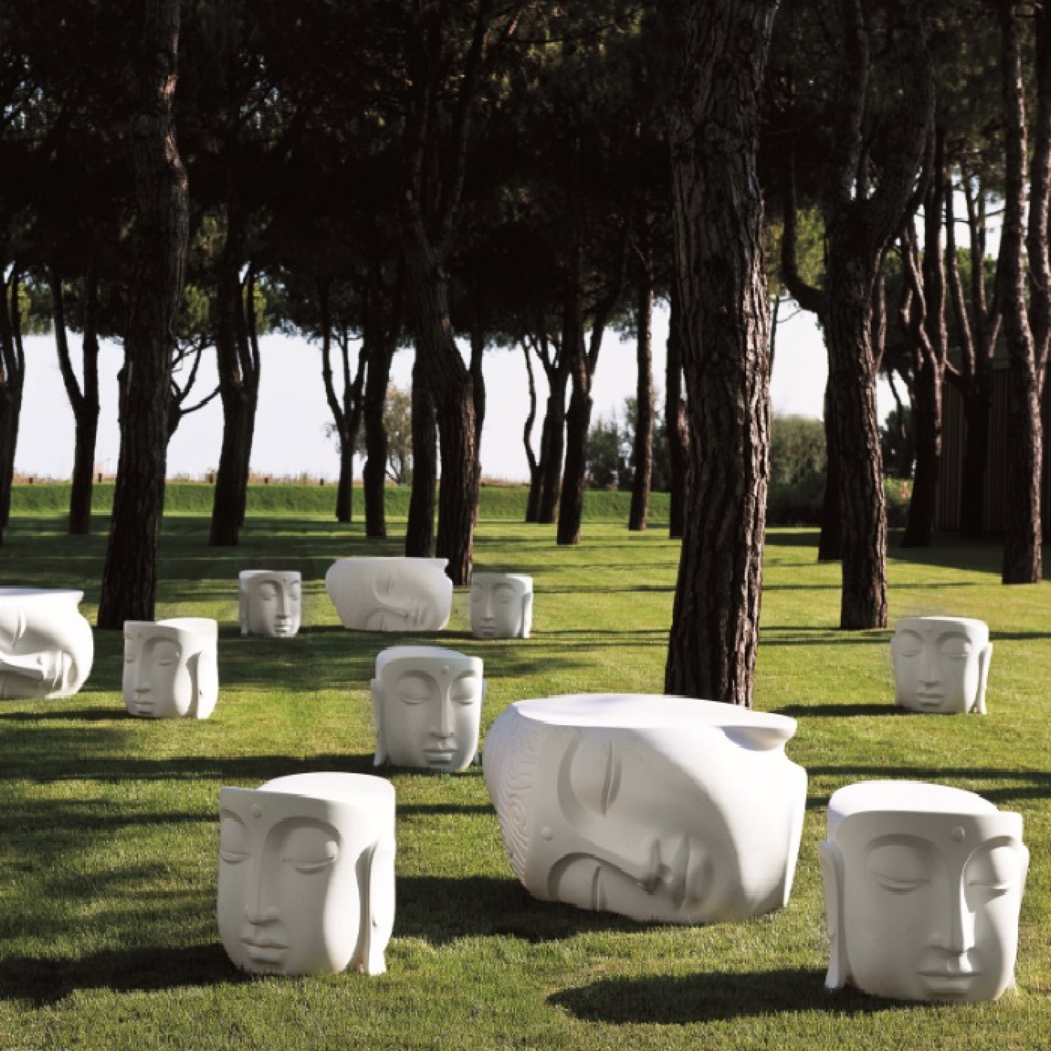 华体会体育官方在线官网 - 坐具|吧椅/凳子|办公家具|华体会体育官方在线官网家具|太平洋咖啡桌 & Beato墩