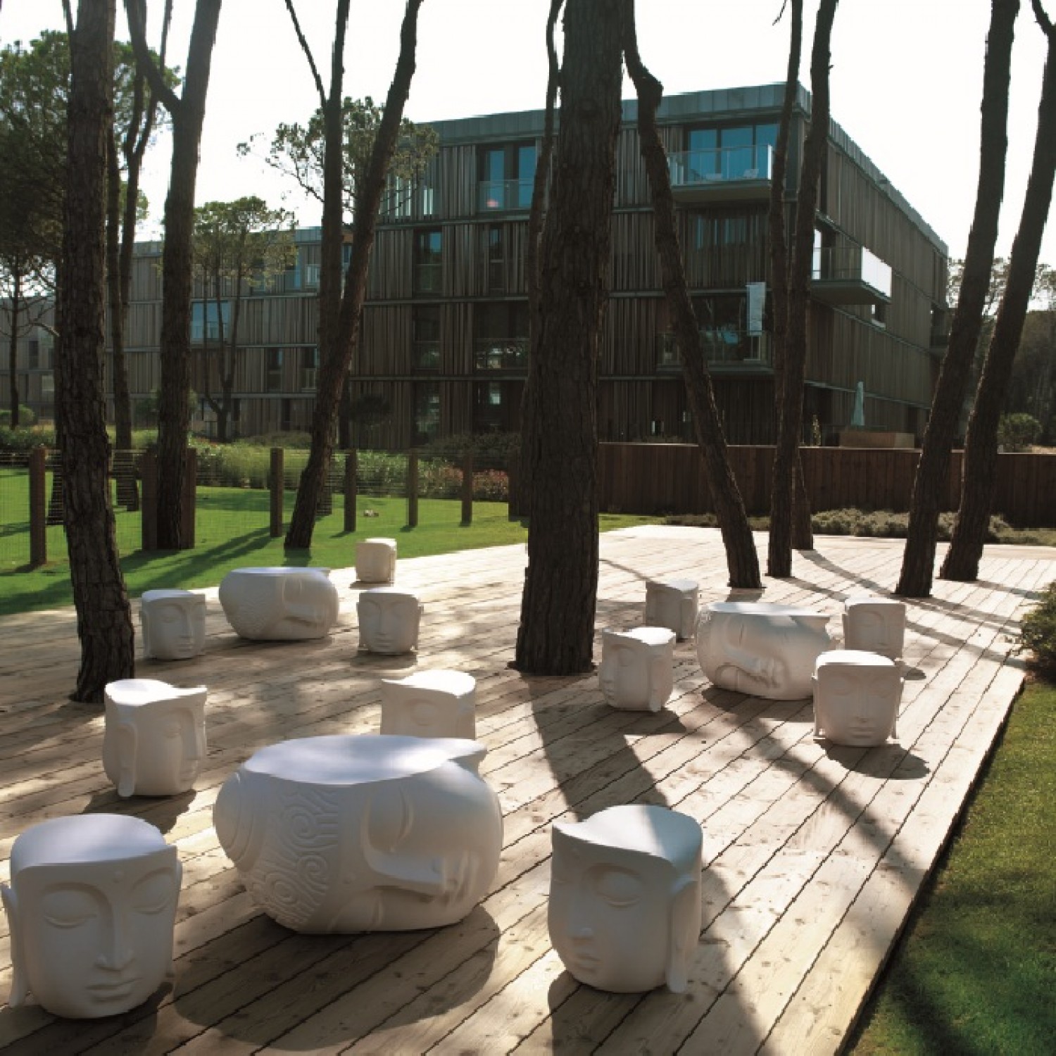 华体会体育官方在线官网 - 坐具|吧椅/凳子|办公家具|华体会体育官方在线官网家具|太平洋咖啡桌 & Beato墩