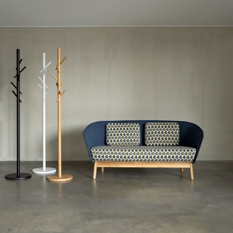 华体会体育官方在线官网 - 坐具|休闲椅|办公家具|华体会体育官方在线官网家具|光环木质扶手椅