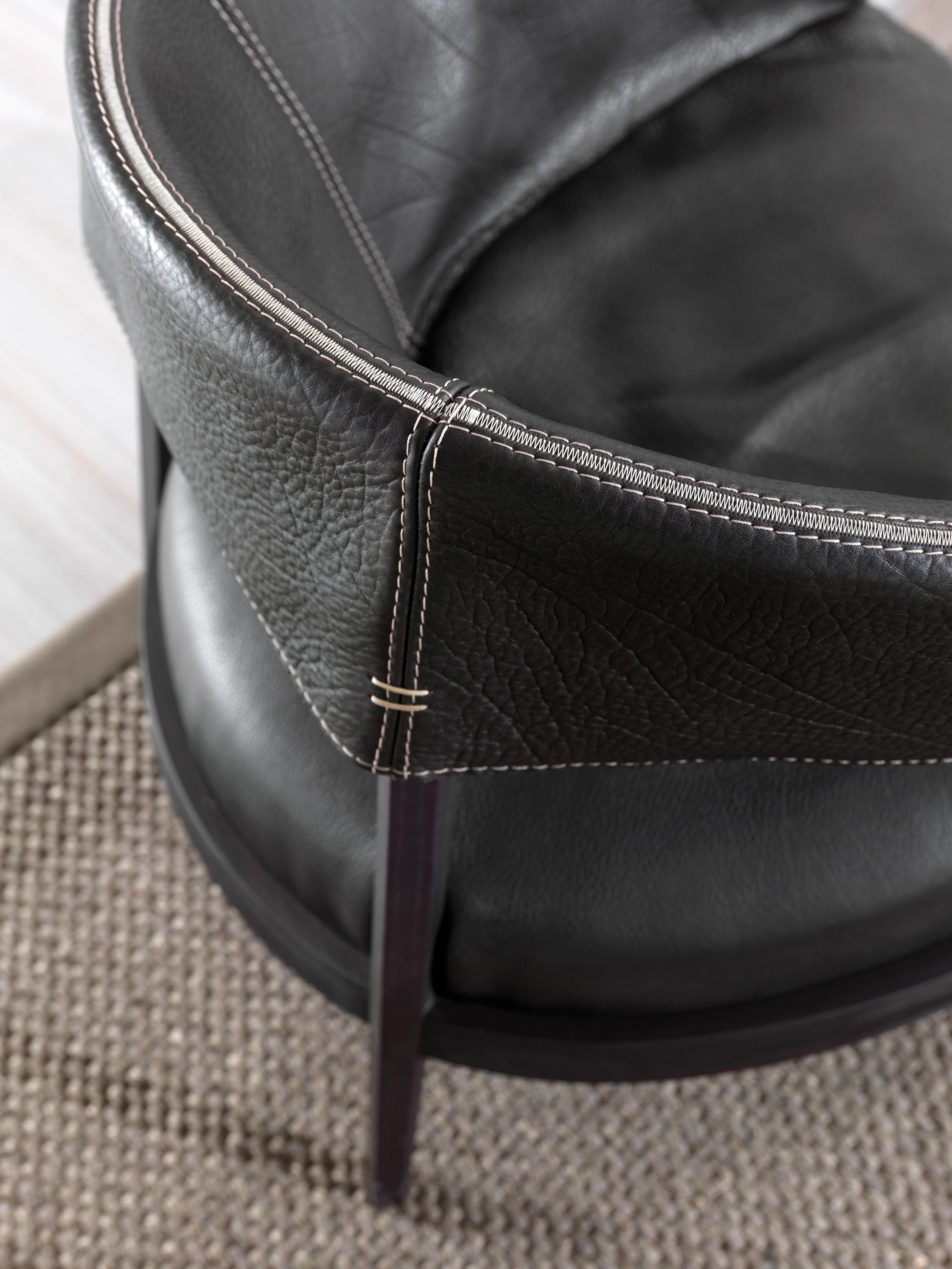 华体会体育官方在线官网 - 坐具|沙发|办公家具|华体会体育官方在线官网家具|伯顿沙发