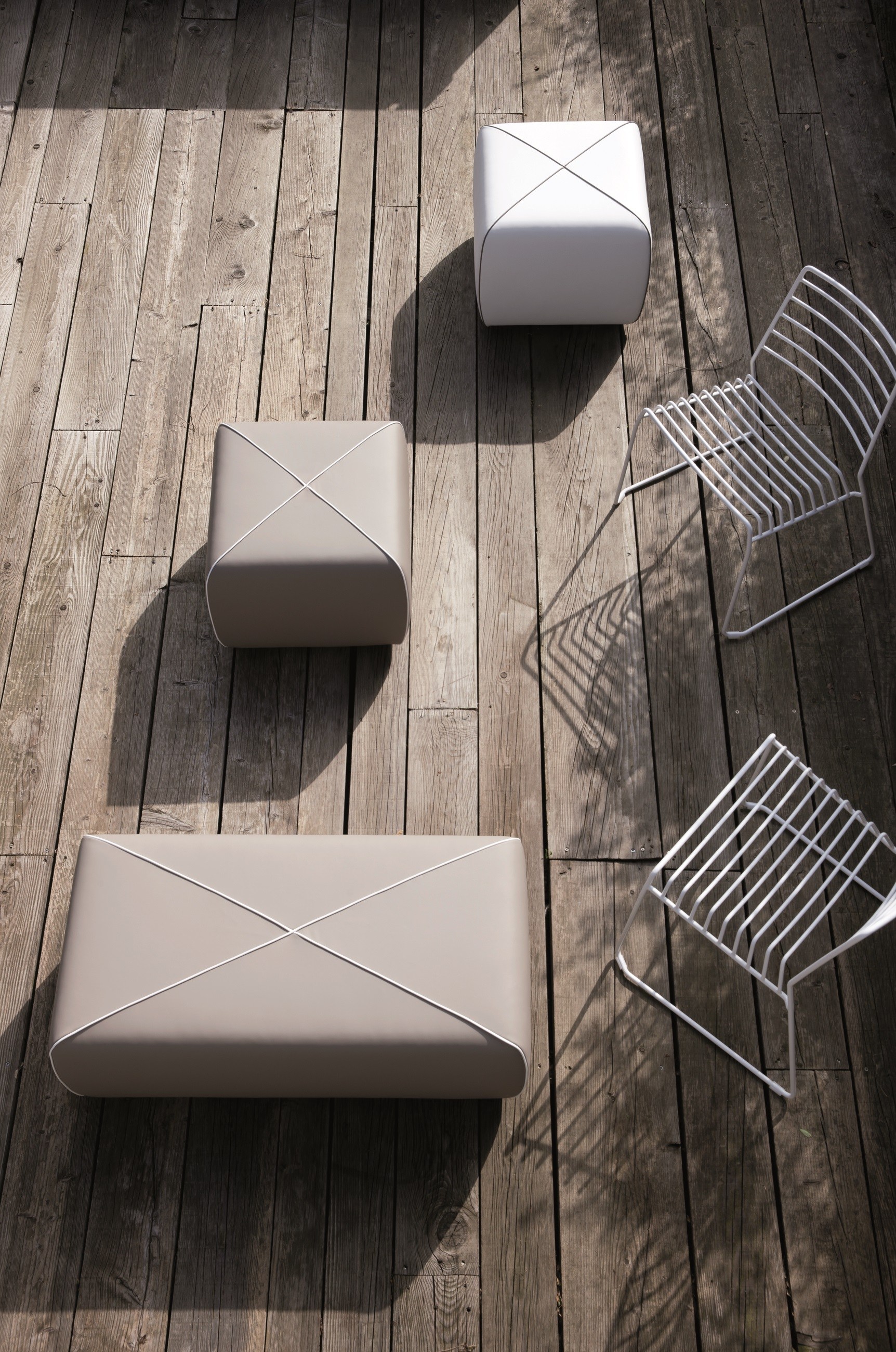 华体会体育官方在线官网 - 坐具|吧椅/凳子|办公家具|华体会体育官方在线官网家具|交叉软垫花园墩