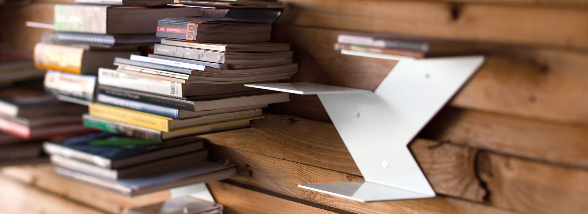 华体会体育官方在线官网 - 储物|装饰架|办公家具|华体会体育官方在线官网家具|挂壁式钢制鳍书架