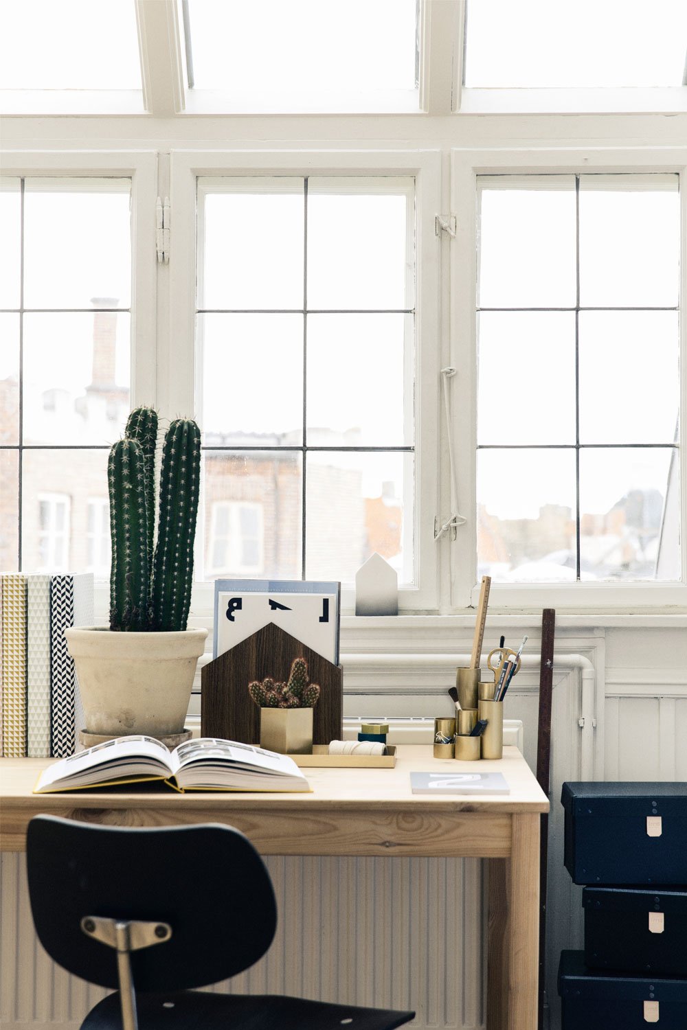 华体会体育官方在线官网 - 附件|花器|办公家具|华体会体育官方在线官网家具|六角花器