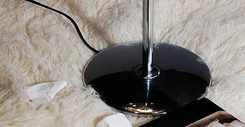 现代经典灯饰|台灯|办公家具|Micons Tavolo 清光圆球 现代玻璃台灯