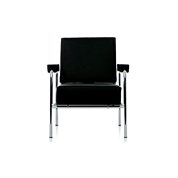 LC13 Armchair CG-B024